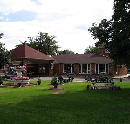 Ivy Rose Motor Inn ウィンザー エクステリア 写真